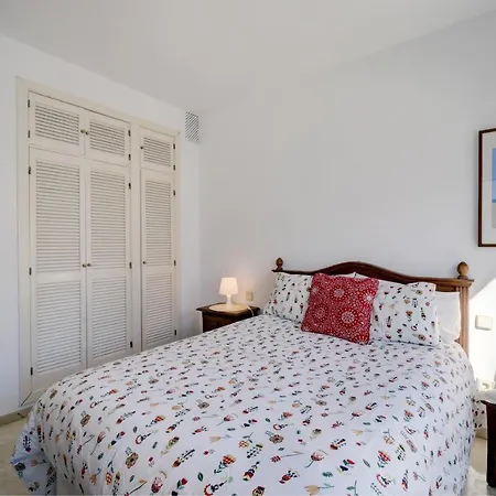 Apartment Exceptional Beachfront Complex With Pool In Costalita,