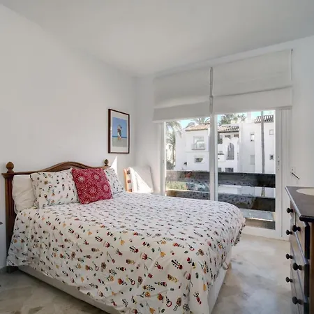 Luxury Beachfront Apartment With Pool In Costalita Estepona