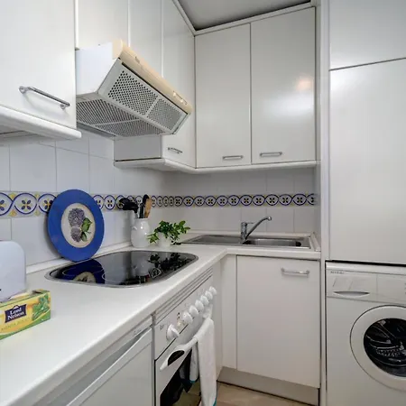 Luxury Beachfront Apartment With Pool In Costalita