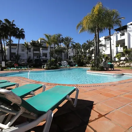 Luxury Beachfront Apartment With Pool In Costalita