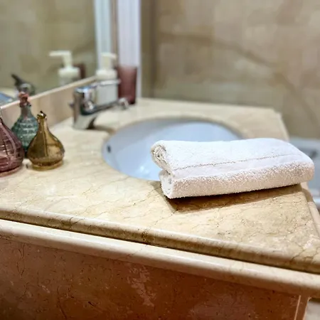 Luxury Beachfront Apartment With Pool In Costalita Estepona